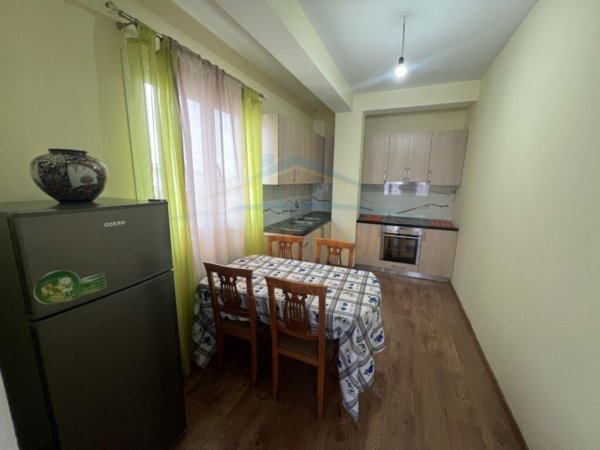 Tirane, jepet me qera apartament 2+1 Kati 4, 154 m² 500 € (Rruga siri kodra)