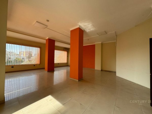 Tirane, jepet me qera zyre Kati 2, 387 m² 4.260 € (Delijorgji)