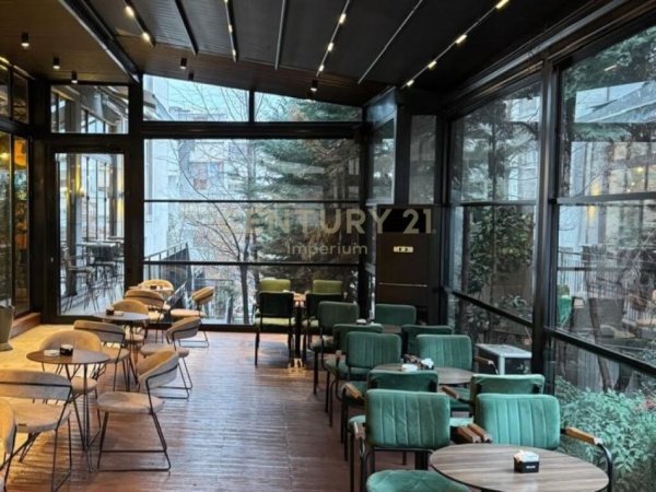 Tirane, shes bar-resorant , 150 m² 550.000 € (FERIT XHAJKO)