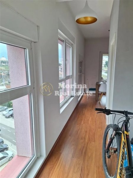 Tirane, jepet me qera apartament 2+1 Kati 5, 85 m² 550 € (Ali Demi)