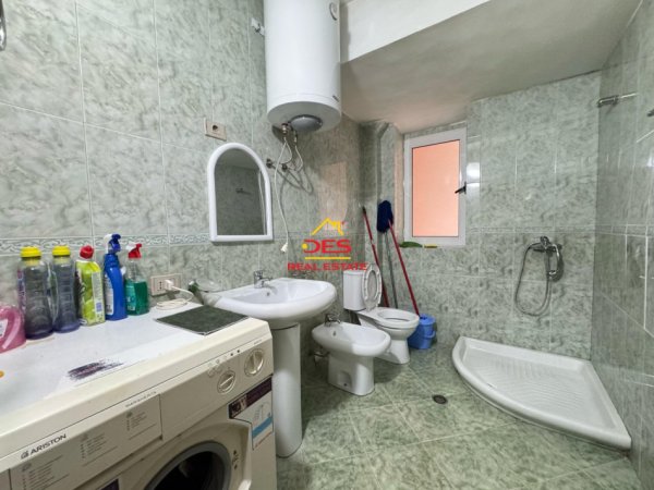 Vlore, shitet apartament 1+1+Ballkon Kati 2, 52 m² 60.000 € (Rruga Fejzo Mema)