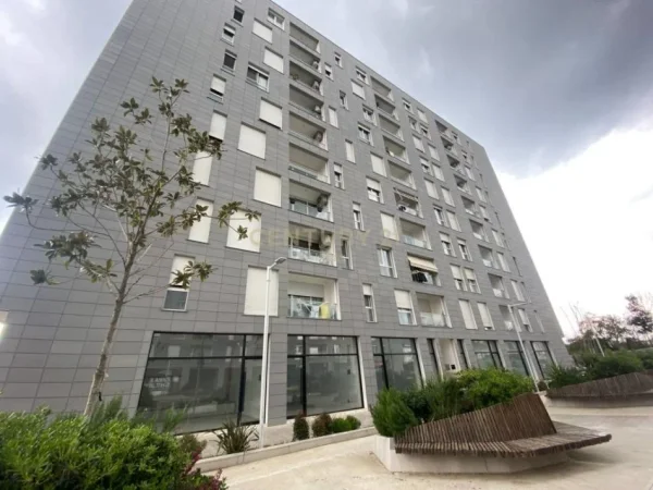 Tirane, jepet me qera ambjent biznesi Kati 0, 100 m² 901 € (Don Bosko)