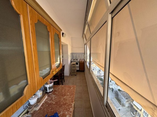 Tirane, shes apartament 1+1+Aneks+Ballkon Kati 9, 76 m² 192.000 € (Komuna e Parisit)
