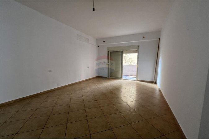 Vlore, shitet apartament 3+1+Ballkon Kati 2, 135 m² (Hasan Kushta)