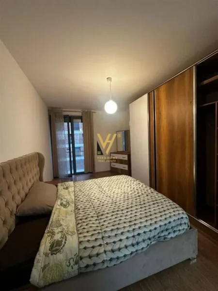 Tirane, jepet me qera apartament 2+1+Ballkon Kati 6, 96 m² 700 € (FIORI DI BOSKO)