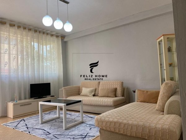 Tirane, apartament 2+1+Ballkon Kati 1, 90 m² (RRUGA E DIBRES)