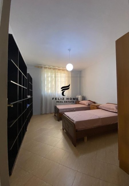 Tirane, apartament 2+1+Ballkon Kati 1, 90 m² (RRUGA E DIBRES)