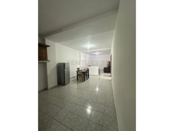 Tirane, shitet apartament 2+1+Ballkon Kati 4, 100 m² 140.000 € (laprake)