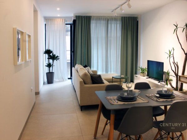 Tirane, jepet me qera apartament 1+1+Aneks+Ballkon Kati 1, 70 m² 700 € (Myslym Shyri)