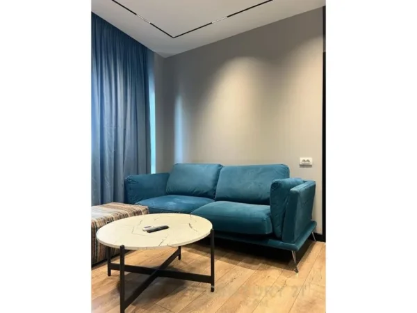 Tirane, jepet me qera apartament 2+1+Aneks+Ballkon Kati 4, 75 m² 1.400 € (Rruga e Barrikadave)
