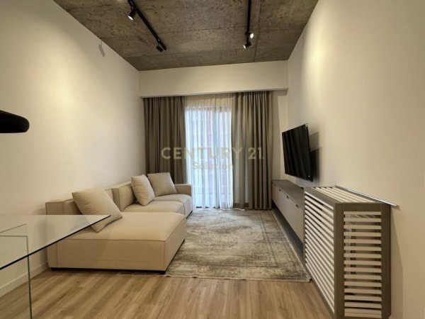 Tirane, jepet me qera apartament 1+1+Aneks+Ballkon Kati 11, 75 m² 850 € (Garde)