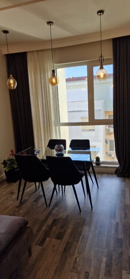Tirane, shitet apartament 2+1 Kati 4, 102 m² 250.000 € (Eduard mano)