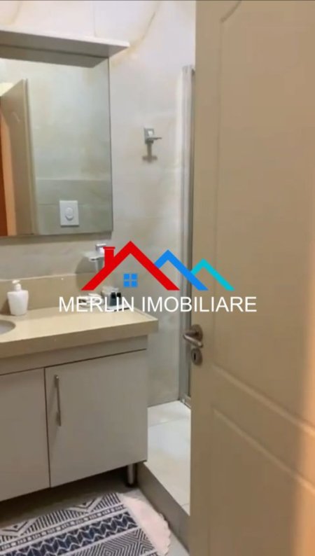 jepet me qera apartament 2+1+Ballkon Kati 7, 100 m² 900 € (STADIUMI DINAMO)