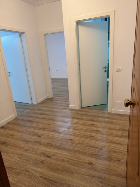 Tirane, shitet apartament 1+1+Aneks+Ballkon Kati 2, 72 m² 99.000 € (yzberisht)