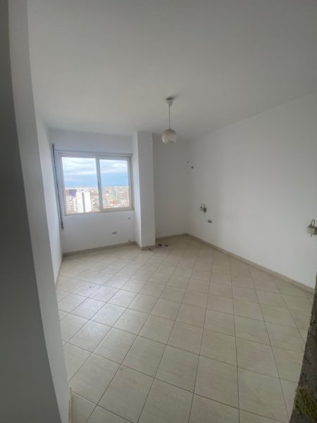Tirane, shes apartament 2+1+Aneks+Ballkon Kati 11, 89 m² 177.000 € (Rruga e Kavajes)