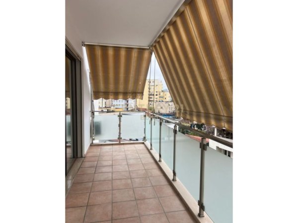 Tirane, jepet me qera apartament 2+1+Aneks+Ballkon Kati 5, 105 m² 800 € (Brraka)