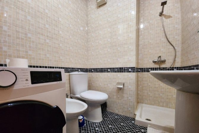 Tirane, jepet me qera apartament 1+1+Aneks+Ballkon Kati 9, 71 m² 520 € (zogu i zi)