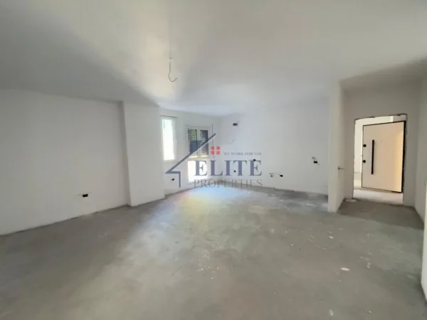 Tirane, shitet apartament 2+1+Ballkon Kati 6, 112 m² 111.840 € (Paskuqan)