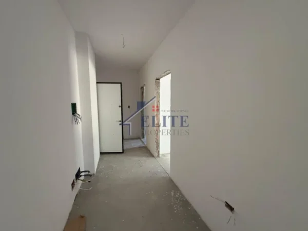 Tirane, shitet apartament 2+1+Ballkon Kati 6, 112 m² 111.840 € (Paskuqan)