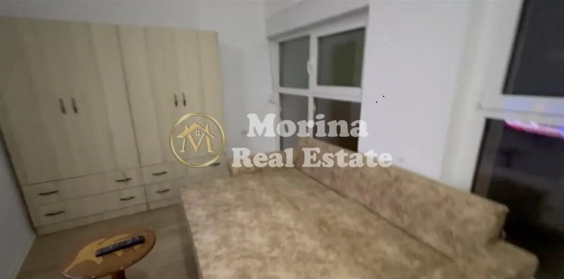 Tirane, jepet me qera apartament 1+1 Kati 1, 30 m² 250 € (Ali Demi)