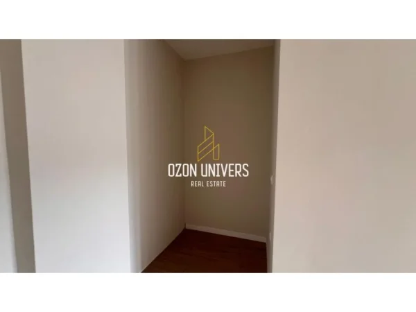 Tirane, shitet apartament 2+1+Ballkon Kati 7, 107 m² 321.000 € 