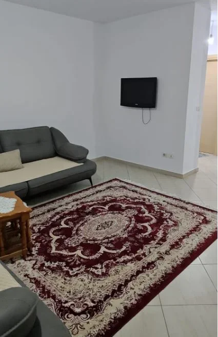 Tirane, jepet me qera apartament 1+1 Kati 3, 65 m² 400 € ( Jepet me Qera Super Apartamenti 1+1 në një Lokacion Ideal ne Tirane.)