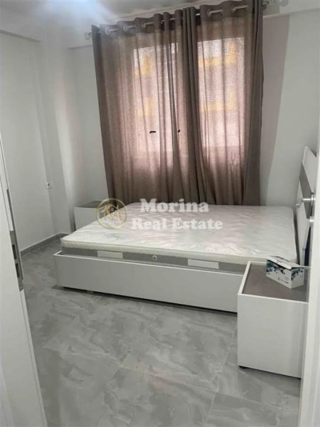 Tirane, jepet me qera apartament 1+1 Kati 4, 75 m² 350 € (Fresku)