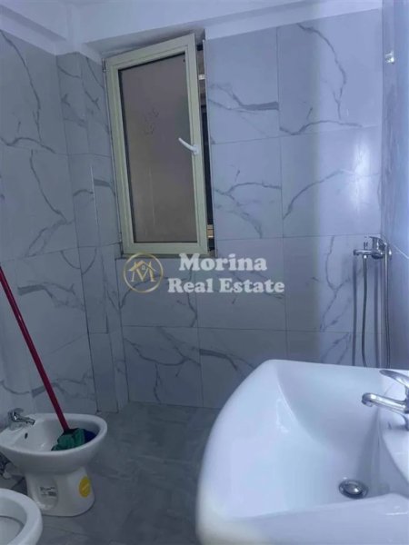 Tirane, jepet me qera apartament 1+1 Kati 4, 75 m² 350 € (Fresku)