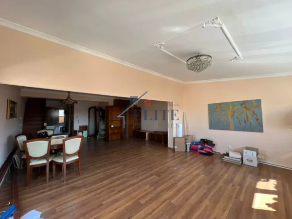 Tirane, shitet apartament duplex 4+1+Ballkon Kati 7, 285 m² 650.000 € (Blloku)