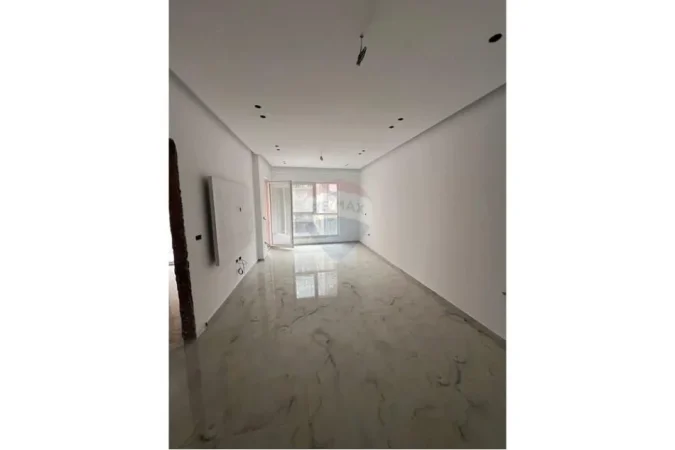 Tirane, shitet apartament 1+1+Ballkon Kati 3, 70 m² 119.000 € 