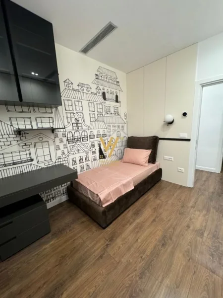 Tirane, jepet me qera apartament 3+1+Ballkon Kati 15, 167 m² 2.500 € (RRUGA E KAVAJES)