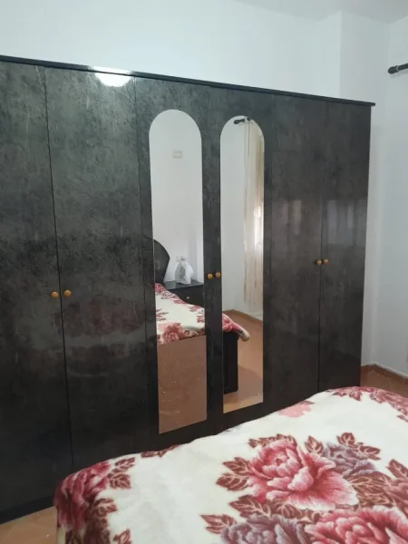 Tirane, jepet me qera apartament 1+1+Ballkon Kati 6, 68 m² 400 € (komuna e parsit)