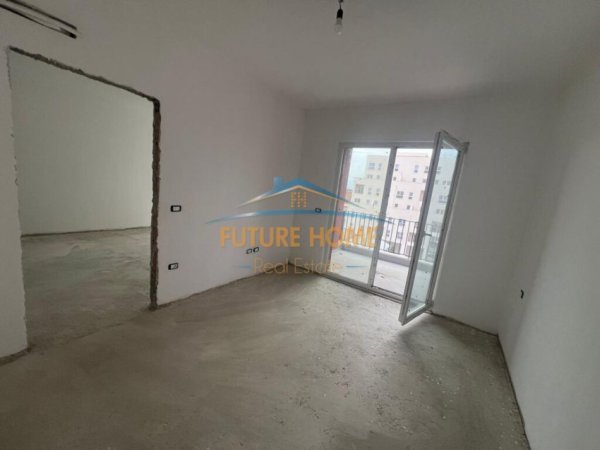 Tirane, shitet apartament 1+1+Ballkon Kati 4, 73 m² 120.000 € (LAPRAKE TIRANE)