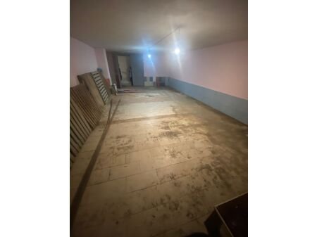 Tirane, jepet me qera ambjent biznesi Kati -1, 50 m² 300 € (RRUGA BILAL GOLEMI)