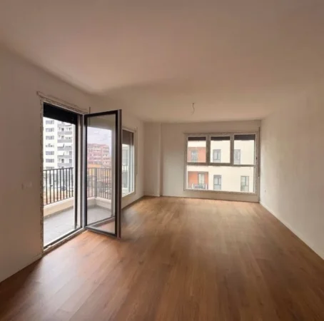 Tirane, jepet me qera apartament Kati 6, 100 m² 600 € 