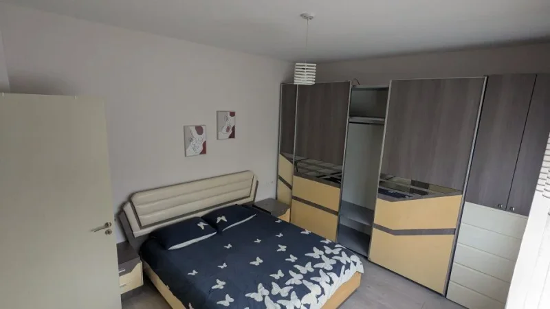 Tirane, jepet me qera apartament 1+1 Kati 1, 72 m² 600 € (Stacioni i Trenit)