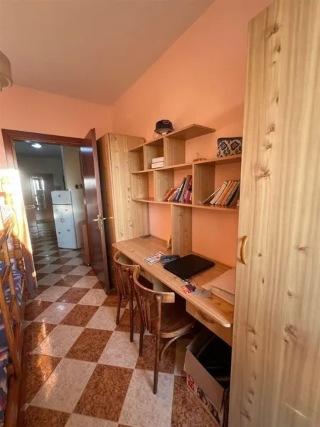Tirane, jepet me qera apartament 2+1 Kati 6, 76 m² 600 € (Vasil Shanto)
