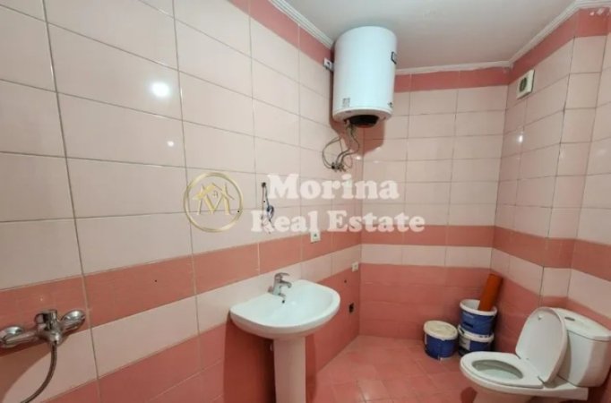 Tirane, jepet me qera apartament 2+1 Kati 3, 100 m² 300 € (Ali Demi)