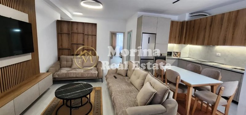 Tirane, jepet me qera apartament 2+1 Kati 3, 100 m² 700 € (Fusha Aviacionit)