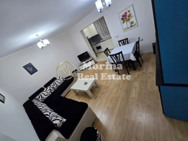 Tirane, jepet me qera apartament 1+1 Kati 4, 60 m² 550 € (Vasil Shanto)