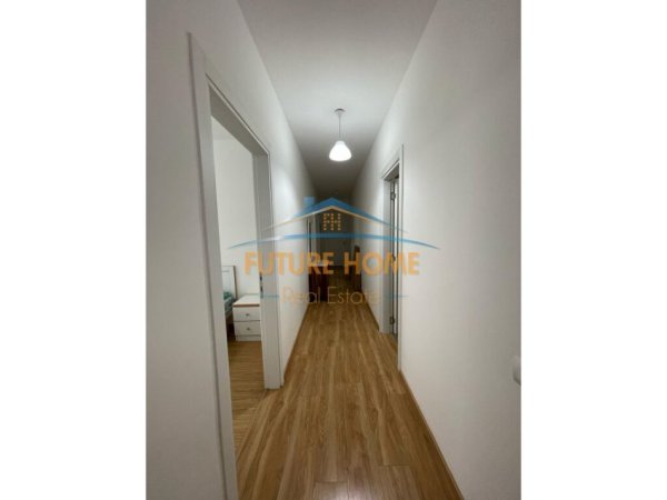 Tirane, jepet me qera apartament 2+1+Ballkon Kati 4, 95 m² 750 € (Rezidenca Quartum, Rruga Panorama)