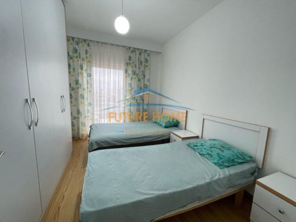 Tirane, jepet me qera apartament 2+1+Ballkon Kati 4, 95 m² 750 € (Rezidenca Quartum, Rruga Panorama)