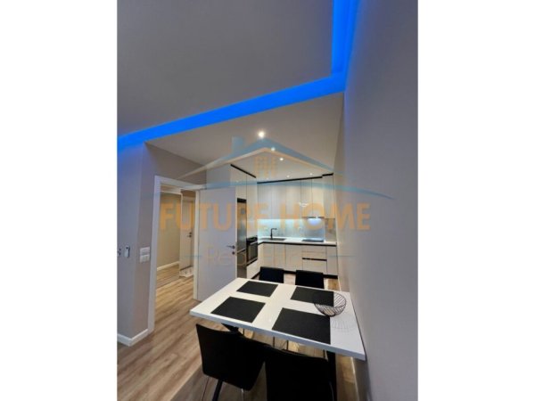 Tirane, jepet me qera apartament 1+1+Ballkon Kati 1, 71 m² 850 € (Niku Construction, Komuna e Parisit)