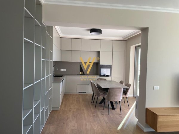 Vlore, jepet me qera apartament 2+1+Ballkon Kati 1, 133 m² 1.250 € (VLORE)