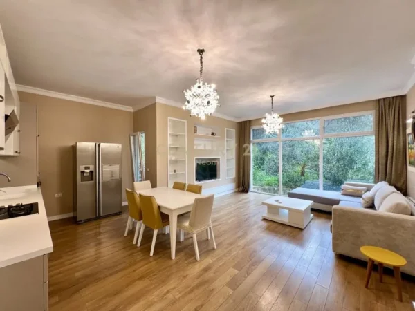 Tirane, jap me qera apartament 2+1 Kati 3, 110 m² 800 € (liqeni thate)