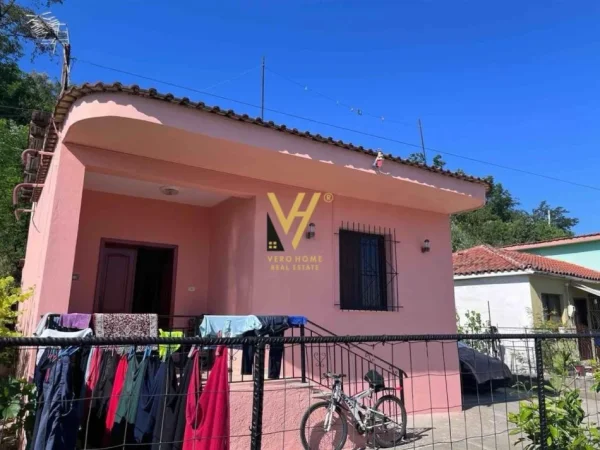 Tirane, shitet apartament 1+1+Ballkon Kati 0, 210 m² 200.000 € (YZBERISHT)