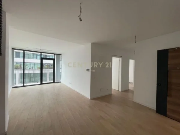 Tirane, jepet me qera zyre Kati 1, 89 m² 1.350 € (liqeni tiranes)