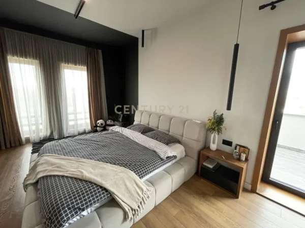 Tirane, shitet Vile 2 Katshe , 500 m² 1.450.000 € (mjulle bathore)