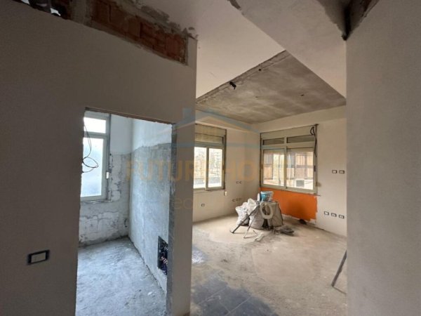 Durres, jepet me qera Kati 2, 120 m² 1.500 € (vollga)