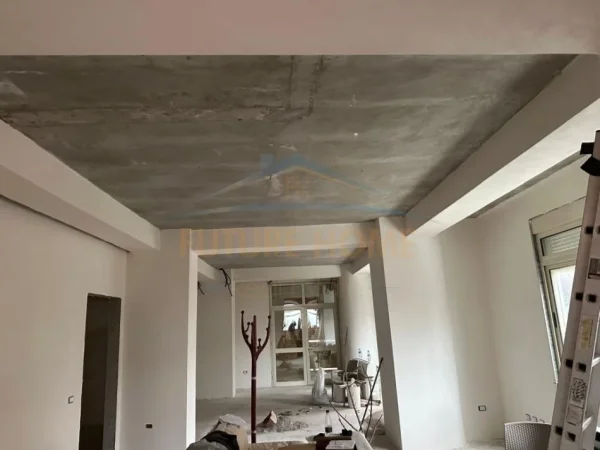 Durres, jepet me qera Kati 2, 120 m² 1.500 € (vollga)